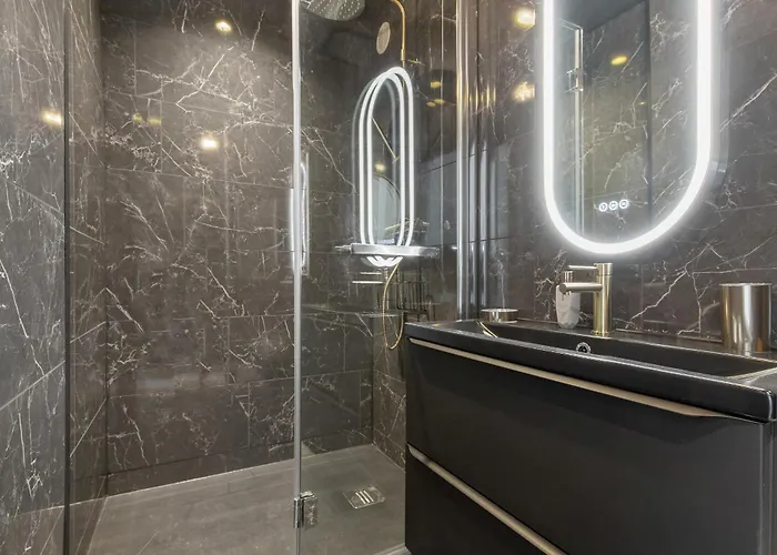 Coco Heliopolis * Agde